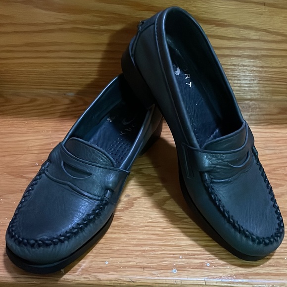 Dexter dark grey leather loafers size 6US - Picture 2 of 5